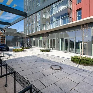 River View With Balcony & Free Garage By Renters Wrocław